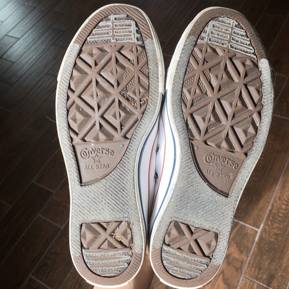 White Low Top Chuck Taylor All Star Converse - Picture 3 of 4